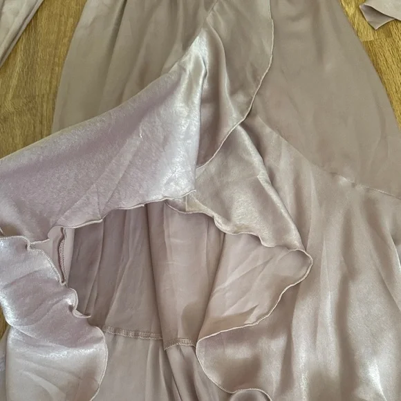 Chic Long Sleeve Dress in Soft Taupe - Picture 5 of 10